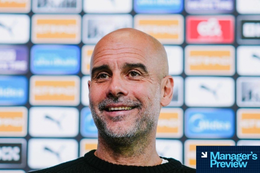Pep Guardiola phát biểu trước truyền thông